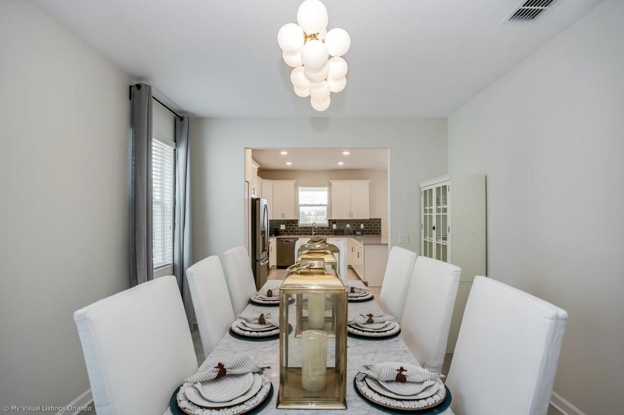 Contemporary Home W Private Pool& Spa 대번포트 외부 사진